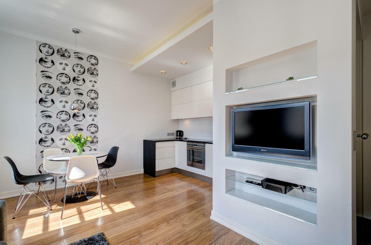 Stylish Apartment In Heart Of Oldtown グダニスク エクステリア 写真